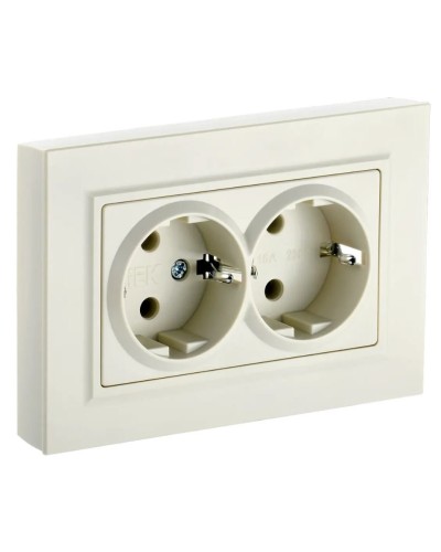 Розетка 2-местная с з/к РСш12-3-БрКр бежевый BRITE (BR-R24-16-K10-F). Розетка с заземлением с защитными шторками в сборе. IEK в Сочи